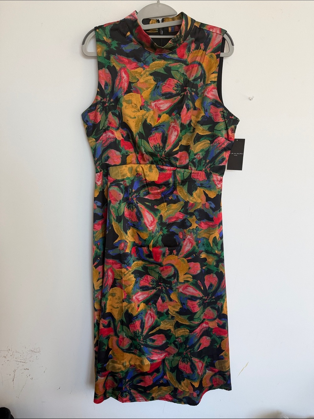 Tamari Sleeveless Floral Mockneck Midi Dress